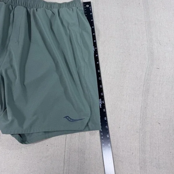 Saucony Running Shorts Mens XXL Sage Green Excellent 7 Inch Inseam Lined Pocket - Picture 13 of 13